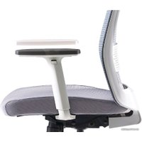 Офисное кресло Bestuhl S30 Black Pl с подголовником (черный)
