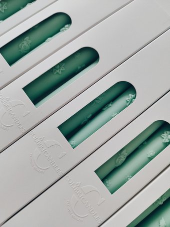 Набор столовых свечей COLIBRICANDLES Весна 2 шт в коробке (светло-зеленый)