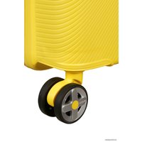 Чемодан-спиннер American Tourister Starvibe Electric Lemon 55 см