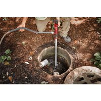 Садовый насос Milwaukee M12 BSWP-0 (без АКБ)