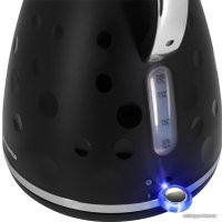 Электрический чайник MAUNFELD MFK-647BK