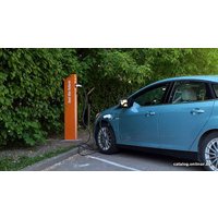 Зарядная станция TZone Mode 3 (J1772/2 коннектора - вилка)