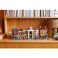 Конструктор LEGO Icons 10350 Тюдоровский угол