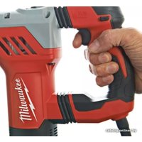 Перфоратор Milwaukee PLH 28 XE 4933446800