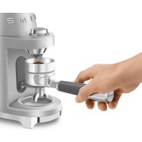 Электрическая кофемолка Smeg CGF02SSEU