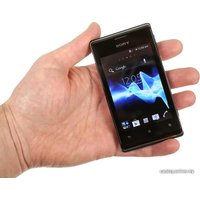 Телефон Sony Xperia E Dual