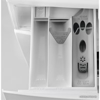 Стиральная машина AEG L8FBE48SI