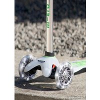 Трехколесный самокат Micro Mini Micro Deluxe Flux LED (неоновый зеленый)