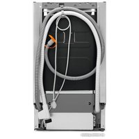 Отдельностоящая посудомоечная машина Electrolux ESS64321SX