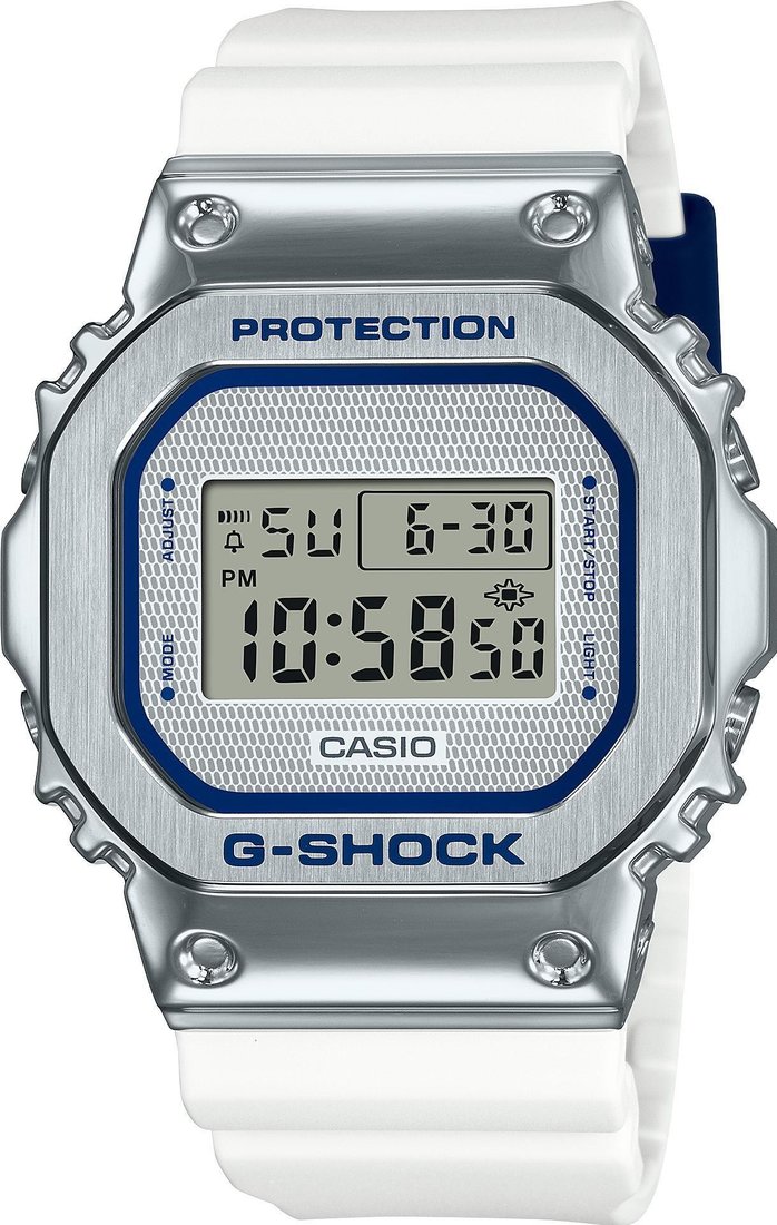 

Наручные часы Casio G-Shock GM-5600LC-7E