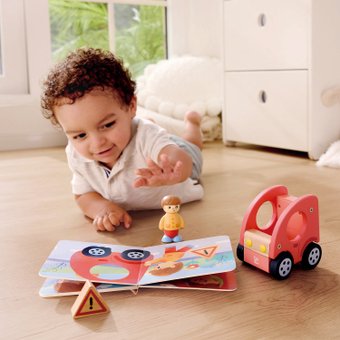 Развивающая игра Hape Дорожное приключение E3434_HP