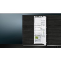 Однокамерный холодильник Siemens iQ500 KI82LADE0