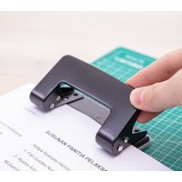 Дырокол Deli Start ET40020 (черный)