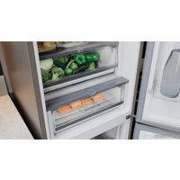 Холодильник Hotpoint HTS 8202I BZ O3