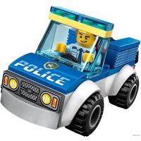 Конструктор LEGO City 60241 Полицейский отряд с собакой