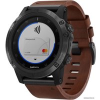 Умные часы Garmin Fenix 5X Plus Sapphire (серый/коричневый кожаный)