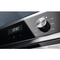 Электрический духовой шкаф Electrolux OED5H70X