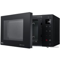 Микроволновая печь LG MW23R35GIB