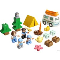 Конструктор LEGO Duplo 10946 Семейное приключение на микроавтобусе