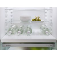 Холодильник Liebherr CBNsfd 5723 Plus BioFresh