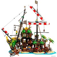 Конструктор LEGO Ideas 21322 Пираты Залива Барракуды