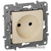 Розетка Legrand Etika 672334