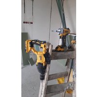 Винтоверт DeWalt DCF809D2T-QW (с 2-мя АКБ, кейс)