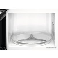Микроволновая печь Electrolux KMFE264TEX