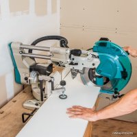 Торцовочная пила Makita LS1219L