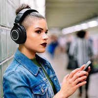 Наушники Audio-Technica ATH-M50xBT (черный)