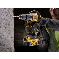 Ударная дрель-шуруповерт DeWalt DCD100YP2T (с 2-мя АКБ 5 Ач, кейс)