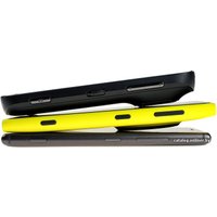 Телефон Nokia Lumia 1020 Yellow