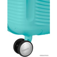 Чемодан-спиннер American Tourister Soundbox Poolside Blue 55 см