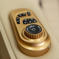 Массажное кресло iRest Optima (бежевый)