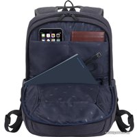 Городской рюкзак Rivacase 7760 (черный)