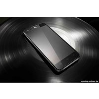 Телефон ZTE Geek (V975)