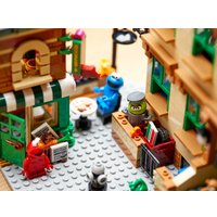 Конструктор LEGO Ideas 21324 Улица Сезам, 123