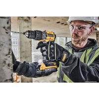 Ударная дрель-шуруповерт DeWalt DCD805NT (без АКБ, кейс)