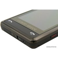 Кнопочный телефон Samsung P520 Giorgio Armani