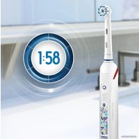 Электрическая зубная щетка Oral-B Junior Smart