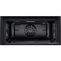 Электрический духовой шкаф Electrolux VKL6E40X