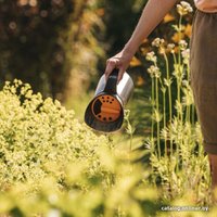 Разбрасыватель-сеялка Fiskars Solid 1057076