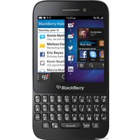 Телефон BlackBerry Q5