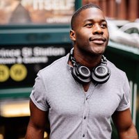 Наушники Audio-Technica ATH-M50xBT (черный)