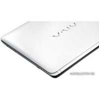 Ноутбук Sony VAIO SVF1521M1RW