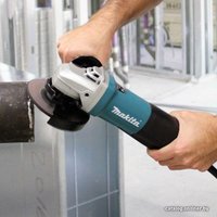 Угловая шлифмашина Makita 9564PZ