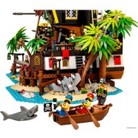 Конструктор LEGO Ideas 21322 Пираты Залива Барракуды