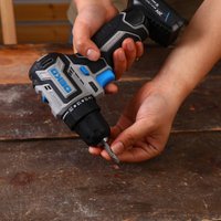 Дрель-шуруповерт Deko Sharker 20V PRO 084-1035 (с 2-мя АКБ, кейс)