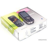 Смартфон Nokia 6720 classic