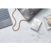Внешний накопитель WD My Passport 2TB [WDBUAX0020BWT]